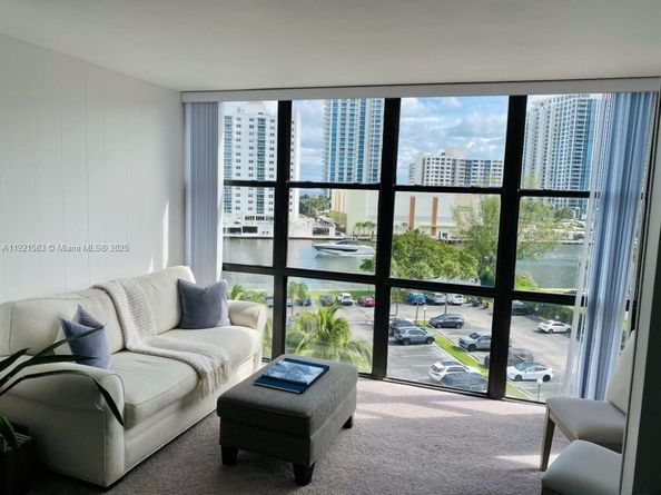 800 Parkview Dr 726, Hallandale Beach FL 33009