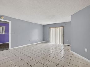 20731 NE 4th Pl 104, Miami FL 33179