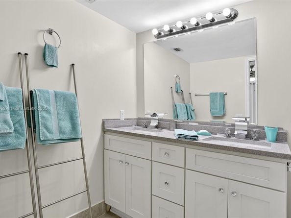 2301 Lucaya Ln D3, Coconut Creek FL 33066