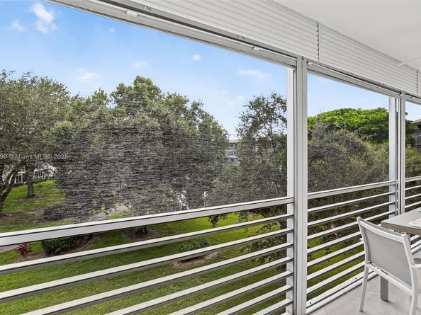 2301 Lucaya Ln D3, Coconut Creek FL 33066