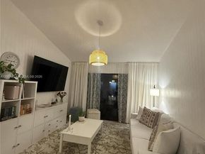 15650 SW 80th St F208, Miami FL 33193