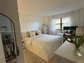 15650 SW 80th St F208, Miami FL 33193