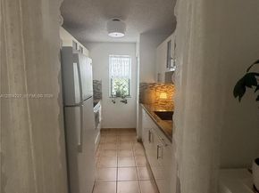 15650 SW 80th St F208, Miami FL 33193