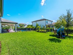 2434 Primrose Pl, Oakland Park FL 33309