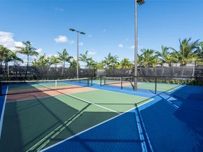 2434 Primrose Pl, Oakland Park FL 33309