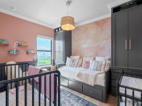 2434 Primrose Pl, Oakland Park FL 33309