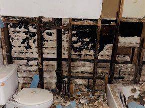 1590 NE 153rd Ter, North Miami Beach FL 33162