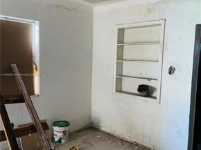 1590 NE 153rd Ter, North Miami Beach FL 33162