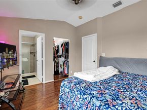 810 NE 212th Ter 2, Miami FL 33179