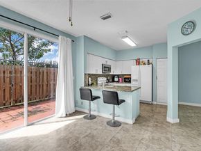 810 NE 212th Ter 2, Miami FL 33179