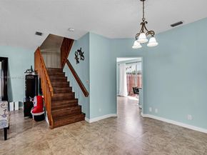 810 NE 212th Ter 2, Miami FL 33179