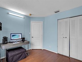 810 NE 212th Ter 2, Miami FL 33179