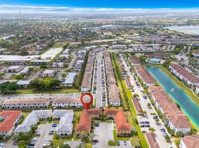 810 NE 212th Ter 2, Miami FL 33179
