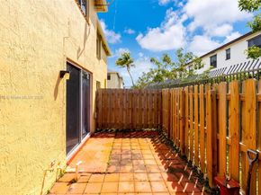 810 NE 212th Ter 2, Miami FL 33179