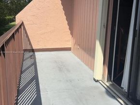 19 Matador Ln 622, Davie FL 33324