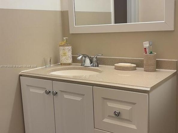 19 Matador Ln 622, Davie FL 33324