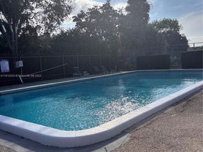 19 Matador Ln 622, Davie FL 33324