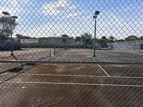 19 Matador Ln 622, Davie FL 33324