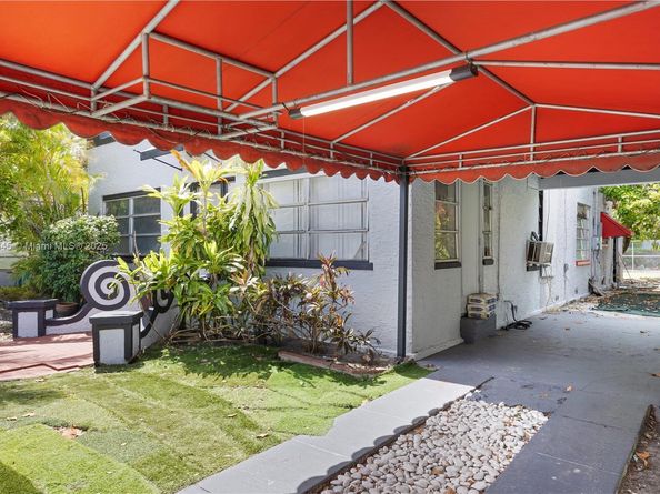 34 NW 34th Ter, Miami FL 33127