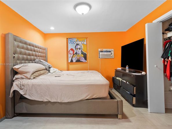 34 NW 34th Ter, Miami FL 33127