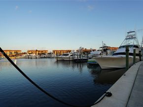 2101 Marina Isle Way 104, Jupiter FL 33477