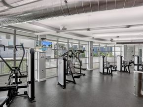 253 NE 2nd St 3304, Miami FL 33132