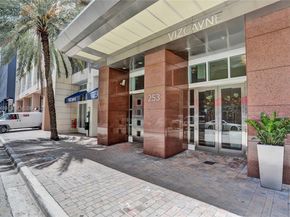 253 NE 2nd St 3304, Miami FL 33132