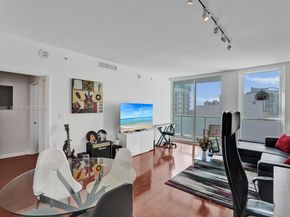253 NE 2nd St 3304, Miami FL 33132