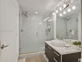 253 NE 2nd St 3304, Miami FL 33132