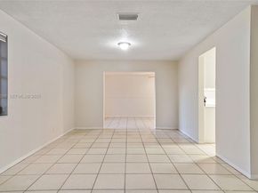 7315 Allen Dr, Hollywood FL 33024