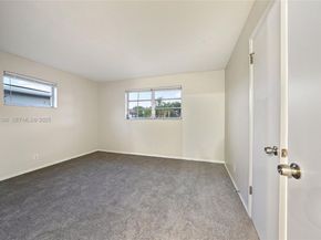 7315 Allen Dr, Hollywood FL 33024