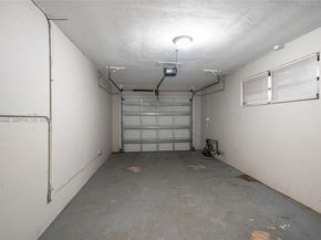 7315 Allen Dr, Hollywood FL 33024