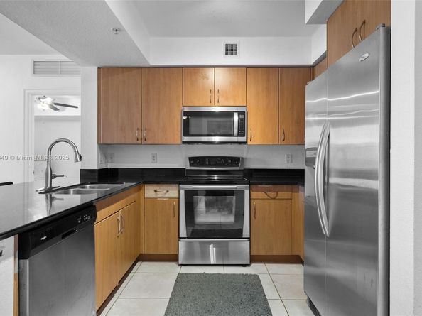 1830 Radius Dr 903, Hollywood FL 33020