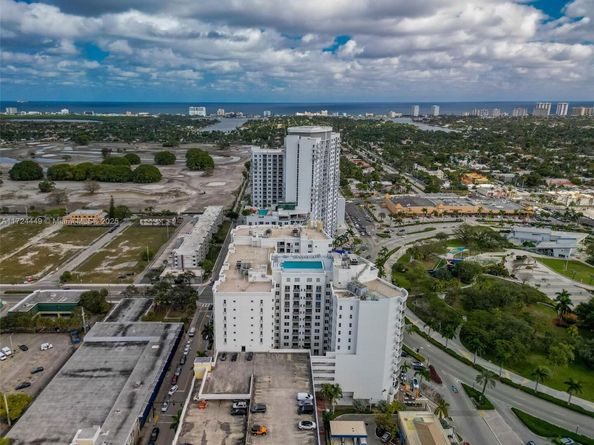1830 Radius Dr 903, Hollywood FL 33020
