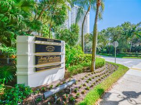 2800 Island Blvd PH05, Aventura FL 33160