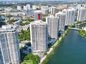 2800 Island Blvd PH05, Aventura FL 33160