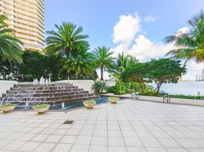 2800 Island Blvd PH05, Aventura FL 33160