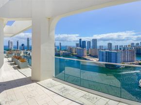 2800 Island Blvd PH05, Aventura FL 33160