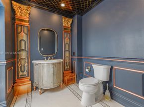 2800 Island Blvd PH05, Aventura FL 33160