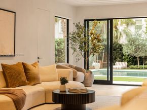 4430 Royal Palm Ave, Miami Beach FL 33140