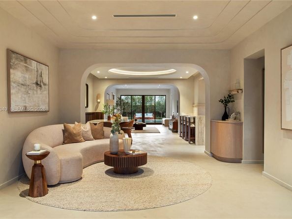 4430 Royal Palm Ave, Miami Beach FL 33140