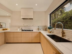 4430 Royal Palm Ave, Miami Beach FL 33140