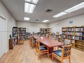 1361 NW 19th Ter 203, Delray Beach FL 33445