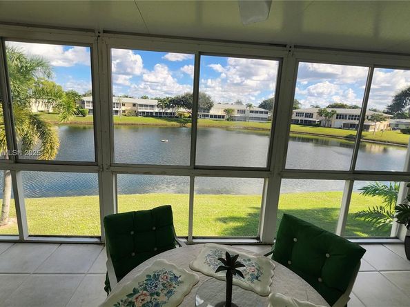 1361 NW 19th Ter 203, Delray Beach FL 33445