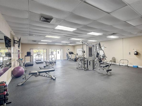 1361 NW 19th Ter 203, Delray Beach FL 33445