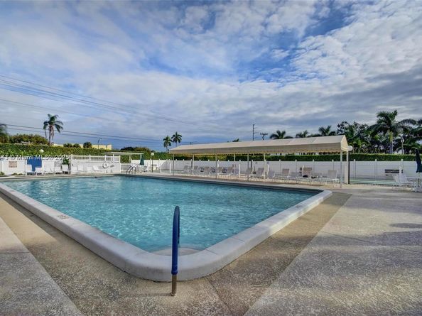 1361 NW 19th Ter 203, Delray Beach FL 33445