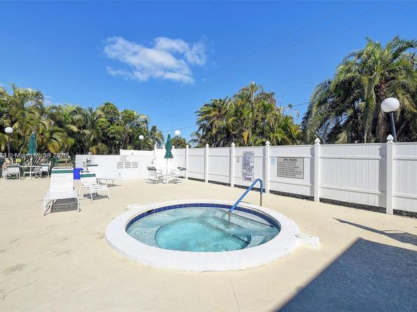 1361 NW 19th Ter 203, Delray Beach FL 33445