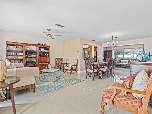 7601 Embassy Blvd, Miramar FL 33023