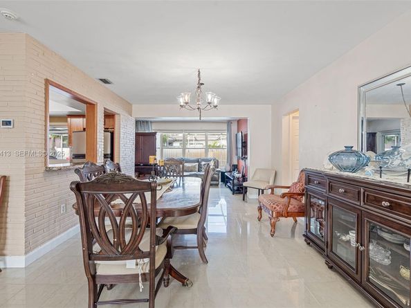 7601 Embassy Blvd, Miramar FL 33023