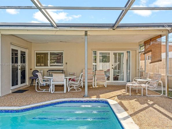 7601 Embassy Blvd, Miramar FL 33023